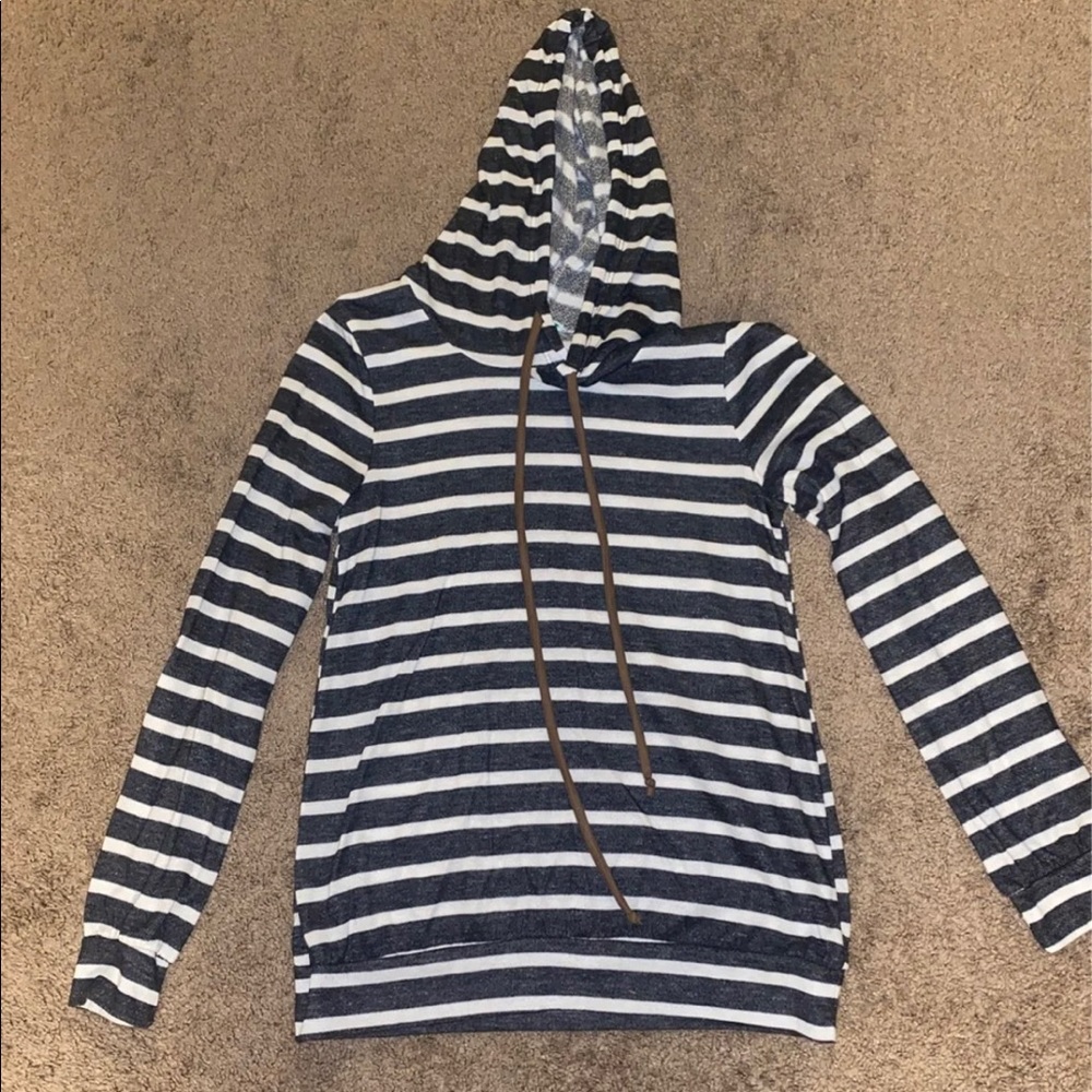 Elbow patched hoodie